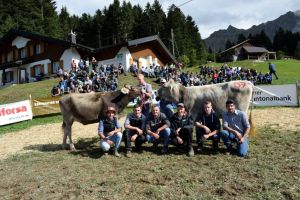 Rindercampion und Vize inkl Team Oberfeld links Genoxboy Gwendy Champion rechts Rambo Freudi Vize